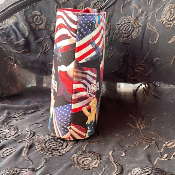 Made in USA pinup Girls patriotic handbag. - Picture 8 of 9
